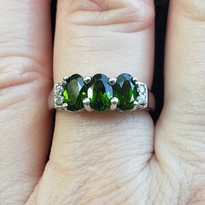 Chrome Diopside Ring